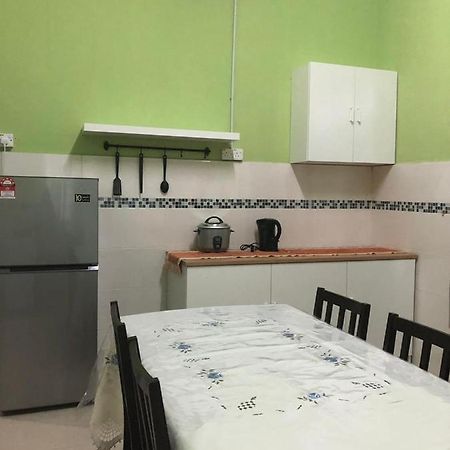 Afza Homestay Sura Free Unifi Kampong Sura Masjid Eksteriør billede