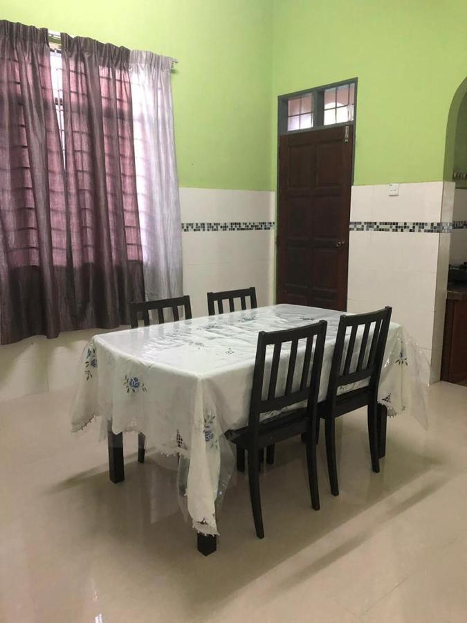 Afza Homestay Sura Free Unifi Kampong Sura Masjid Eksteriør billede